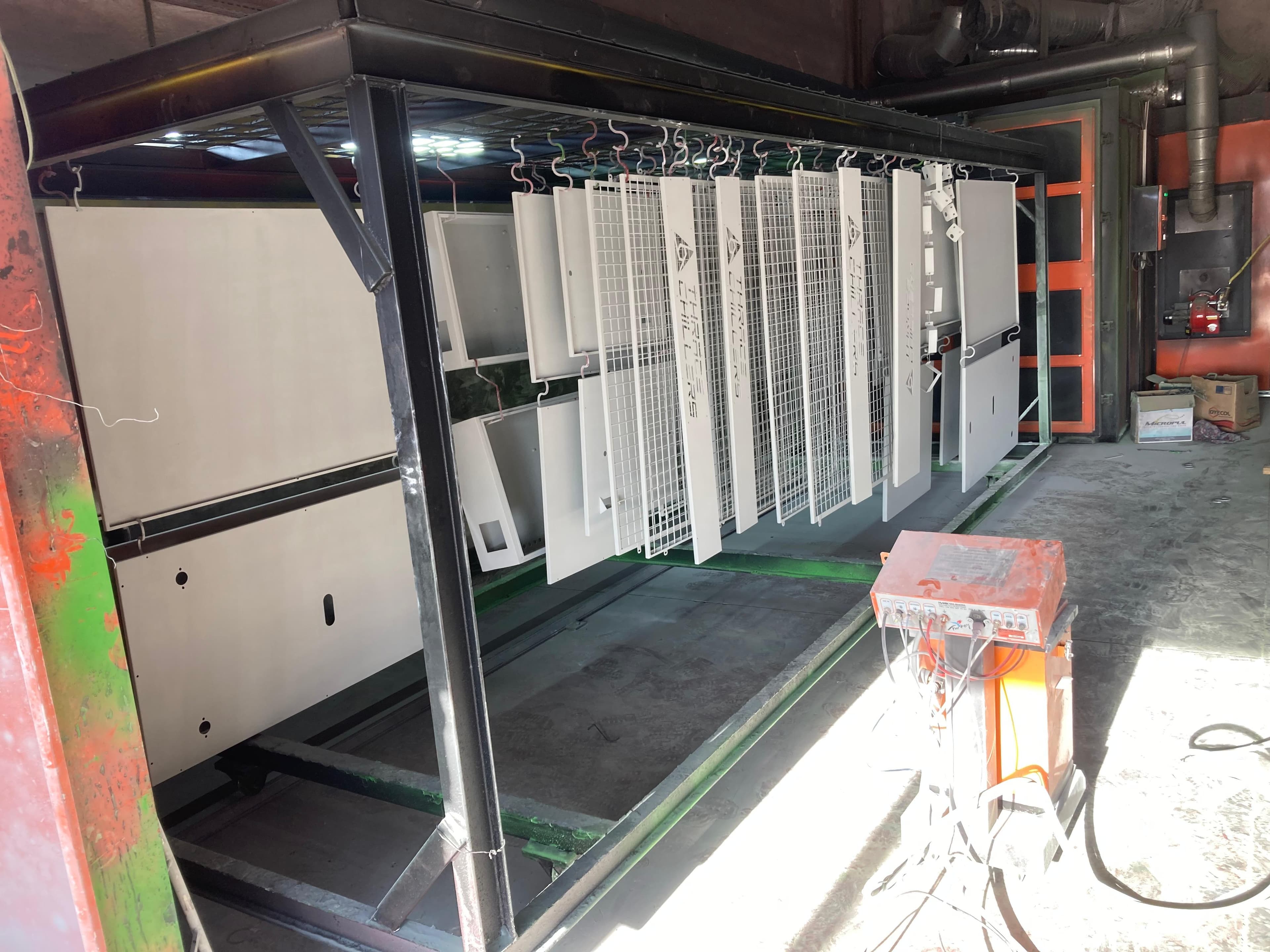 Elektrostatik toz boya uygulaması